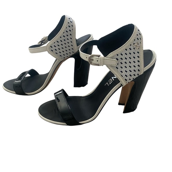 Chanel Black & White Patent Leather Mesh Block Heel Sandals size 38.5 - Picture 1 of 13